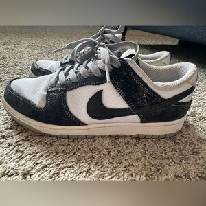 Golden Gals Nike SB Dunk Low